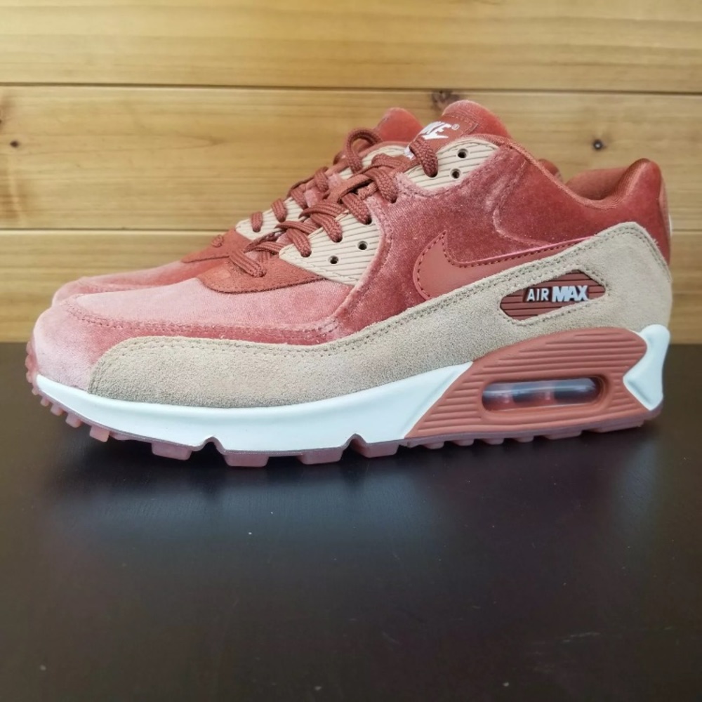 Nike Air Max 90 LX Dusty Peach Velvet Style